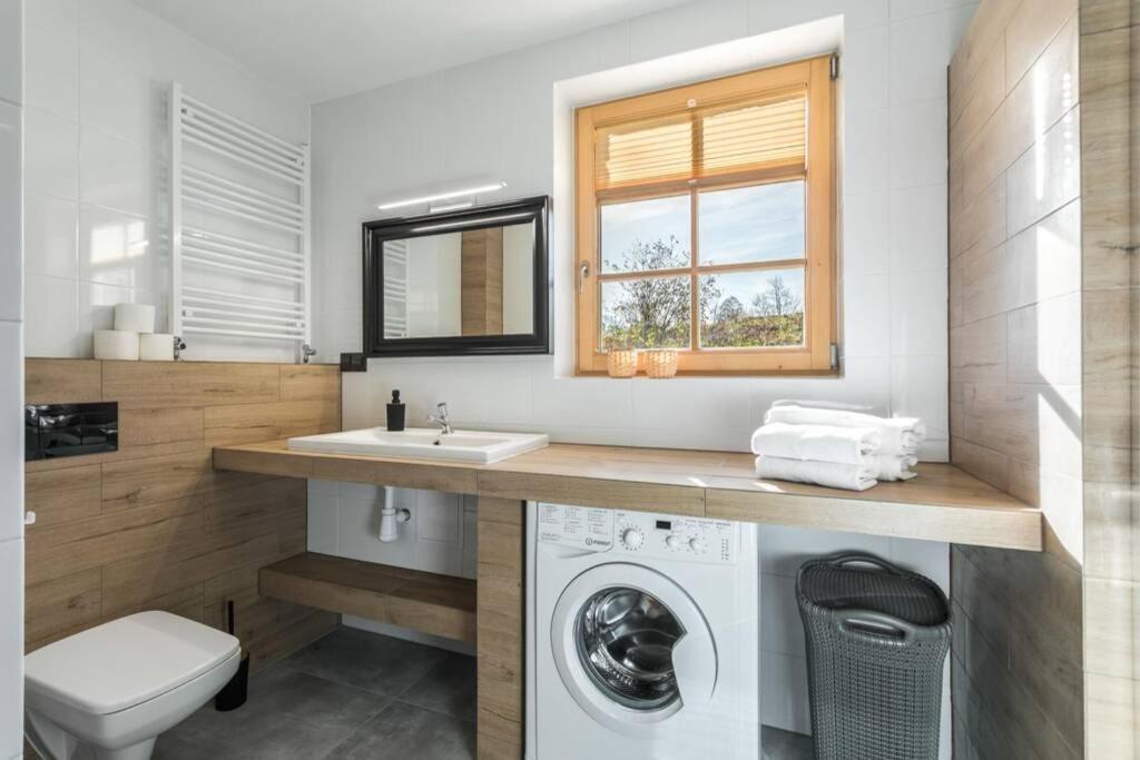 Willa Pitoniowka Z Sauna, Netflix Oraz Xbox One 考斯赛力克 外观 照片