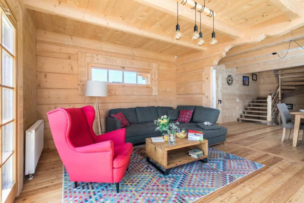 Willa Pitoniowka Z Sauna, Netflix Oraz Xbox One 考斯赛力克 外观 照片